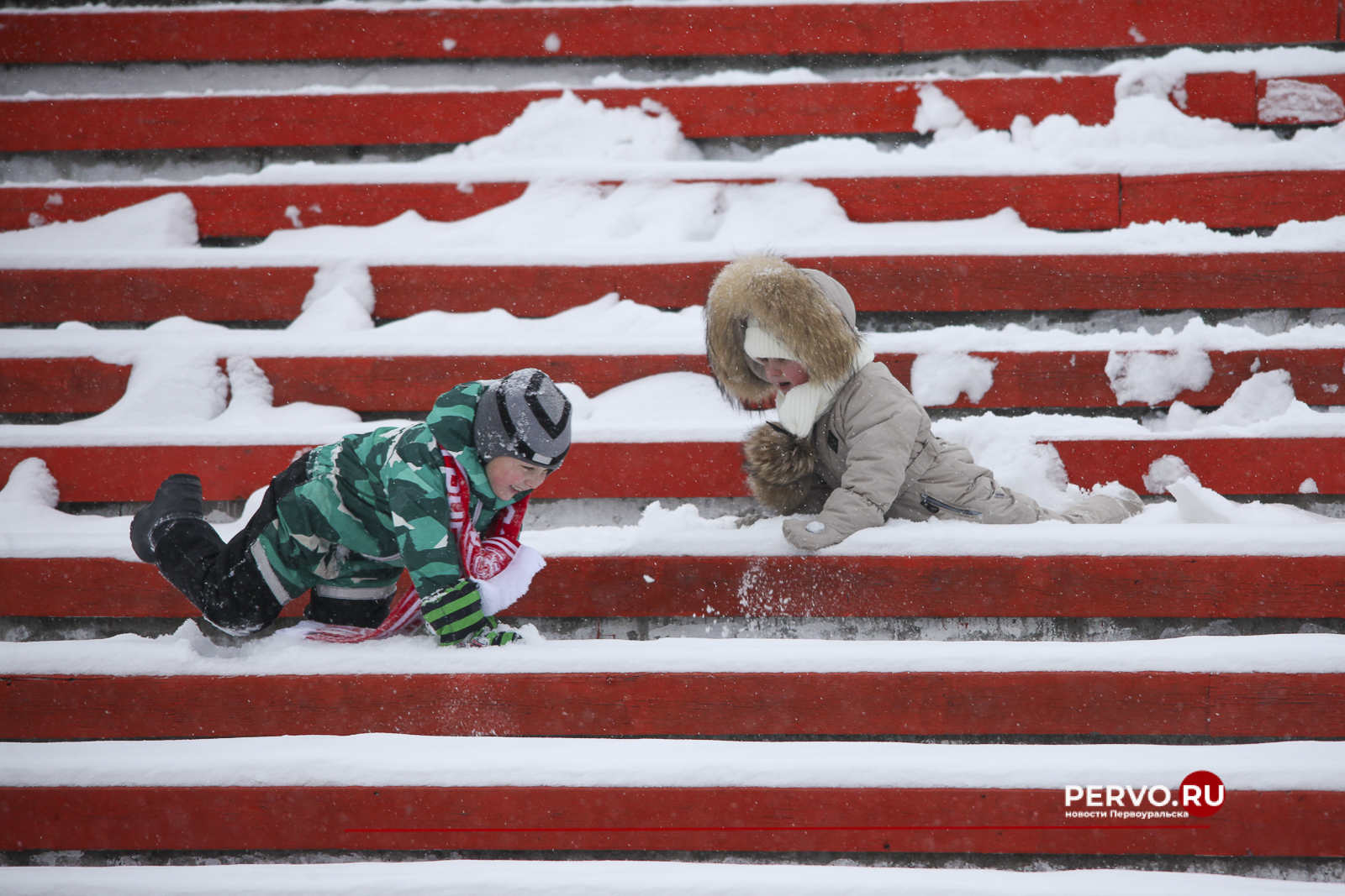 СКА-Уральский Трубник в Первоуральске проиграл Кузбассу со счётом 3:7 class