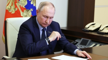 Путин подписал новую редакцию закона о занятости