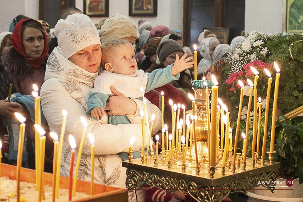 Сегодня во всех храмах Первоуральска пройдут рождественские службы