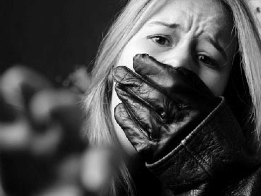 В Воронеже женщина пыталась похитить первоклассницу на глазах у матери