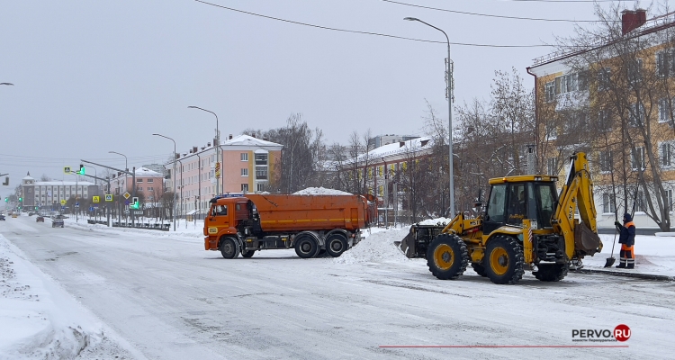 С начала января с улиц города вывезли 20000 кубометров снега ☃️