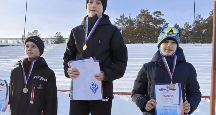 В Заречном прошло первенство Свердловской области по конькобежному спорту