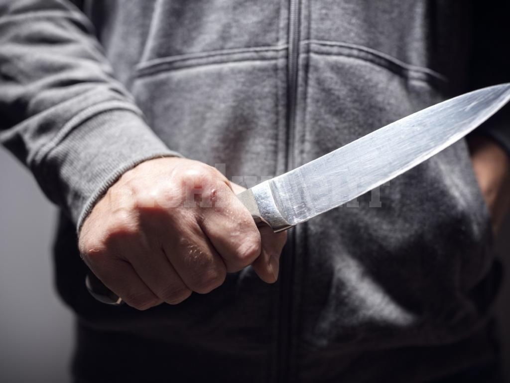 В Самарской области задержали мужчину, угрожавшего девочке ножом