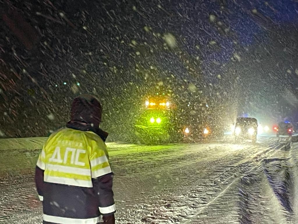 Спасатели предупредили первоуральцев о сильных снегопадах 13 февраля