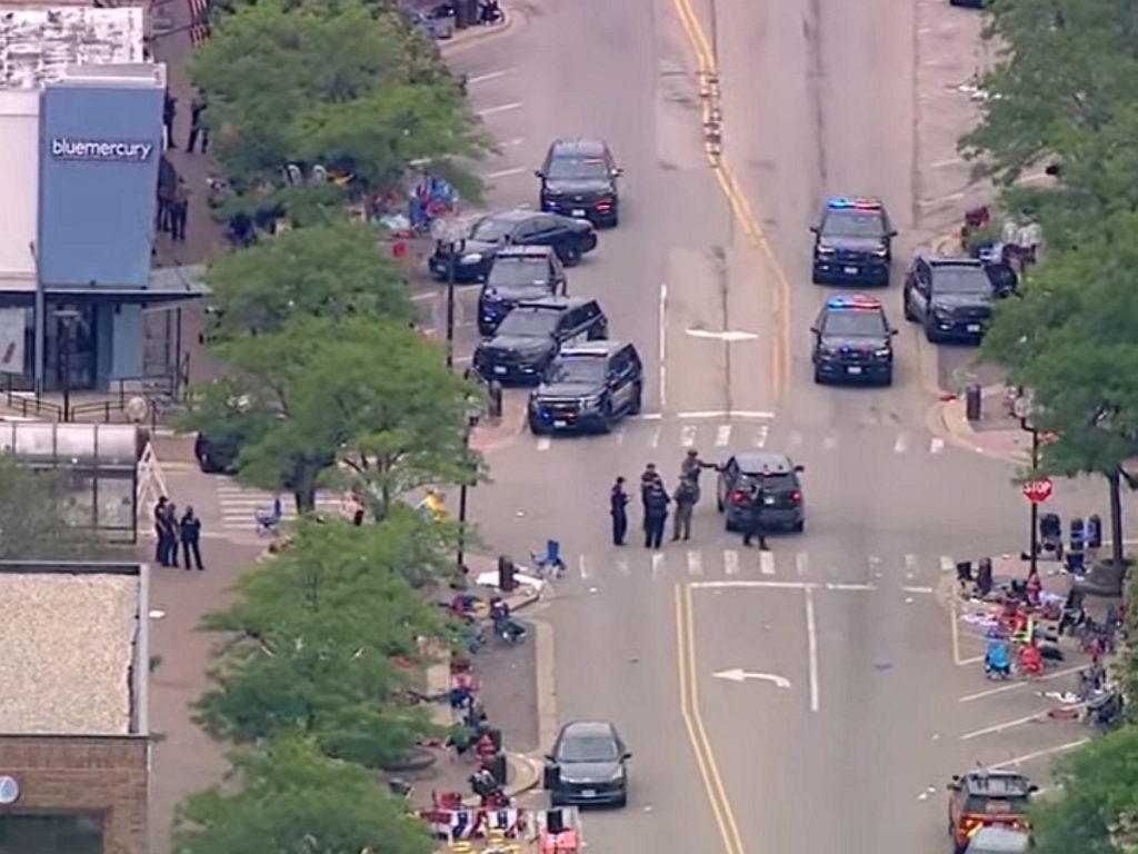 В Канзас-Сити при стрельбе на чемпионском параде пострадали более 20 человек