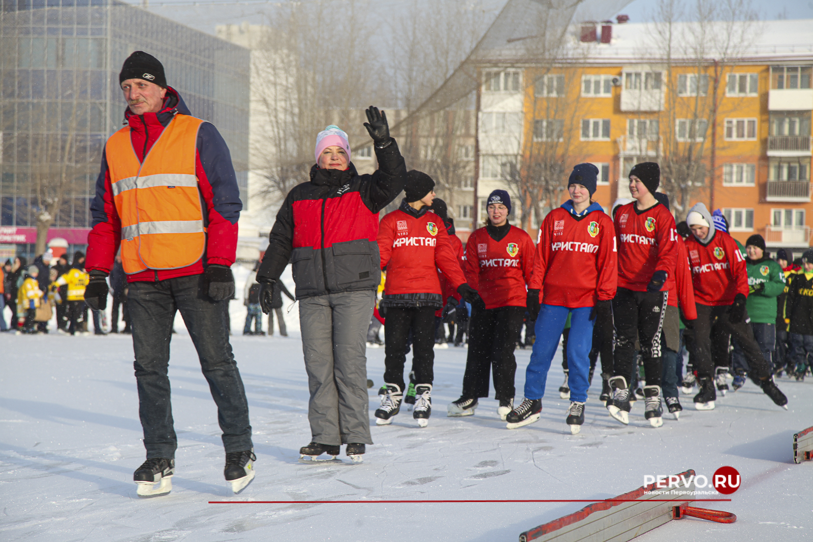 Лед надежды нашей собрал более тысячи жителей Первоуральска