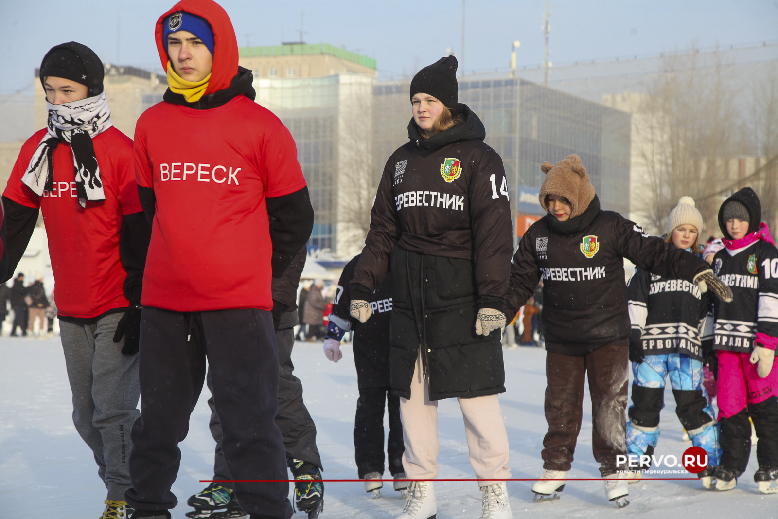 Лед надежды нашей собрал более тысячи жителей Первоуральска