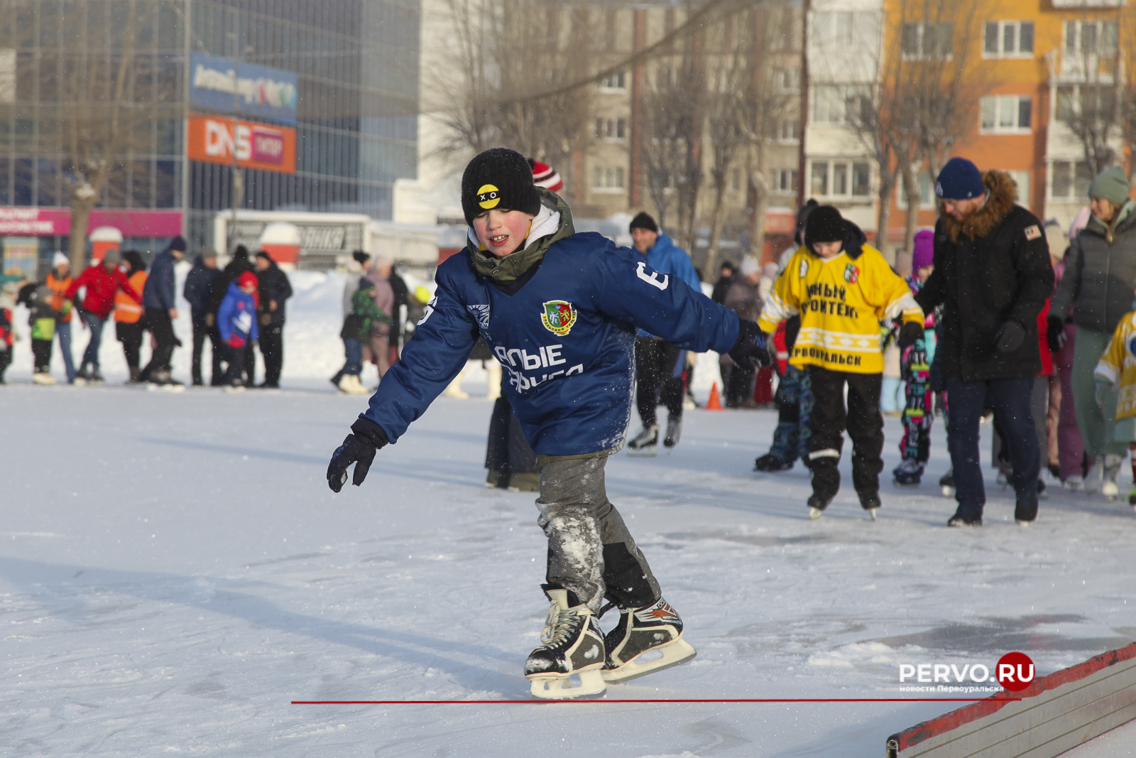 Лед надежды нашей собрал более тысячи жителей Первоуральска