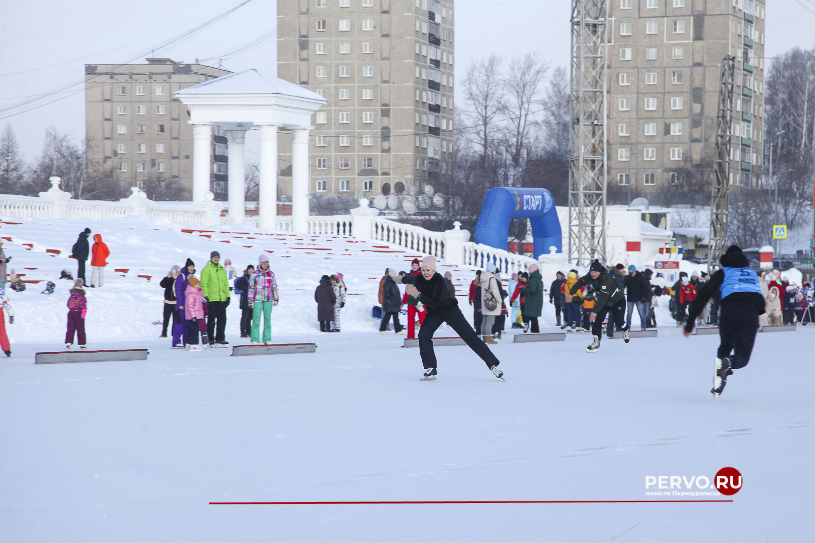 Лед надежды нашей собрал более тысячи жителей Первоуральска