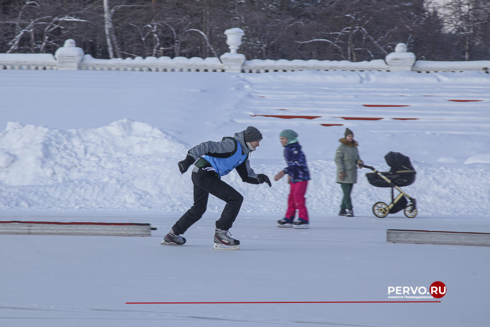 Лед надежды нашей собрал более тысячи жителей Первоуральска
