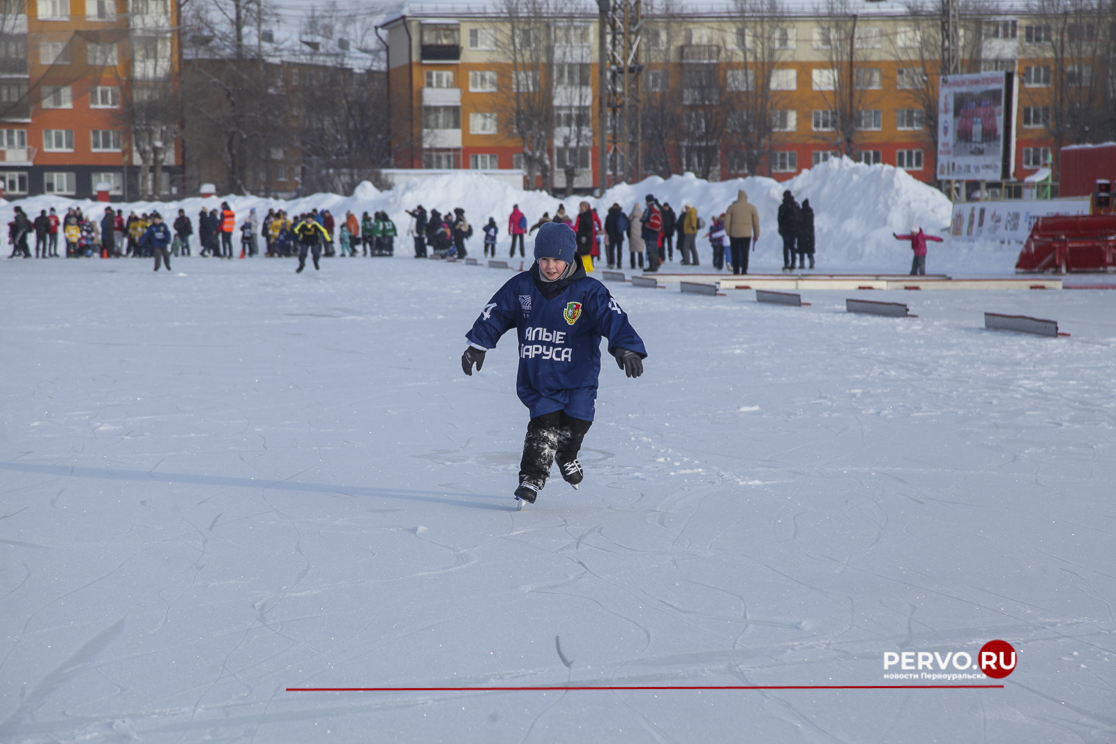 Лед надежды нашей собрал более тысячи жителей Первоуральска