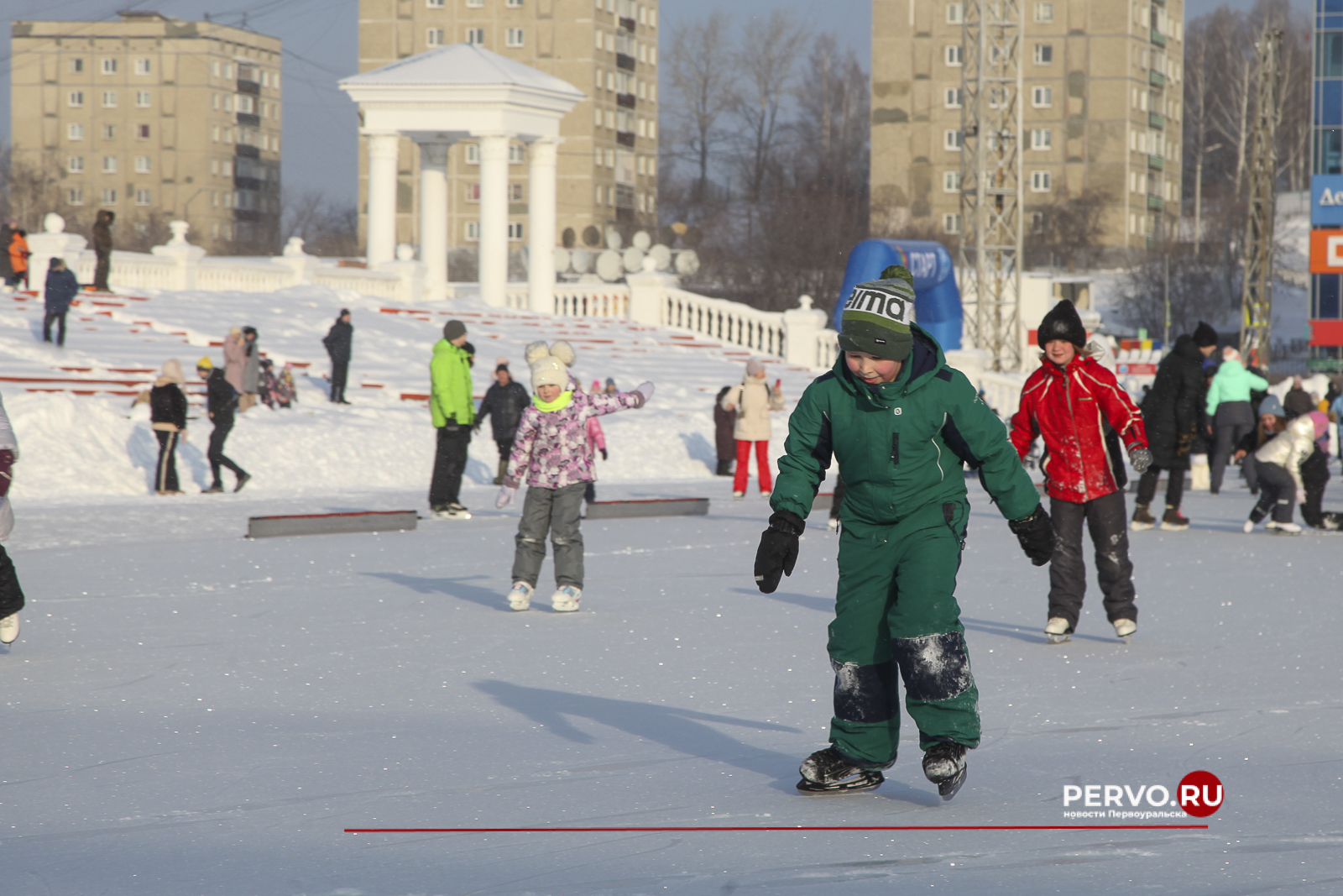 Лед надежды нашей собрал более тысячи жителей Первоуральска