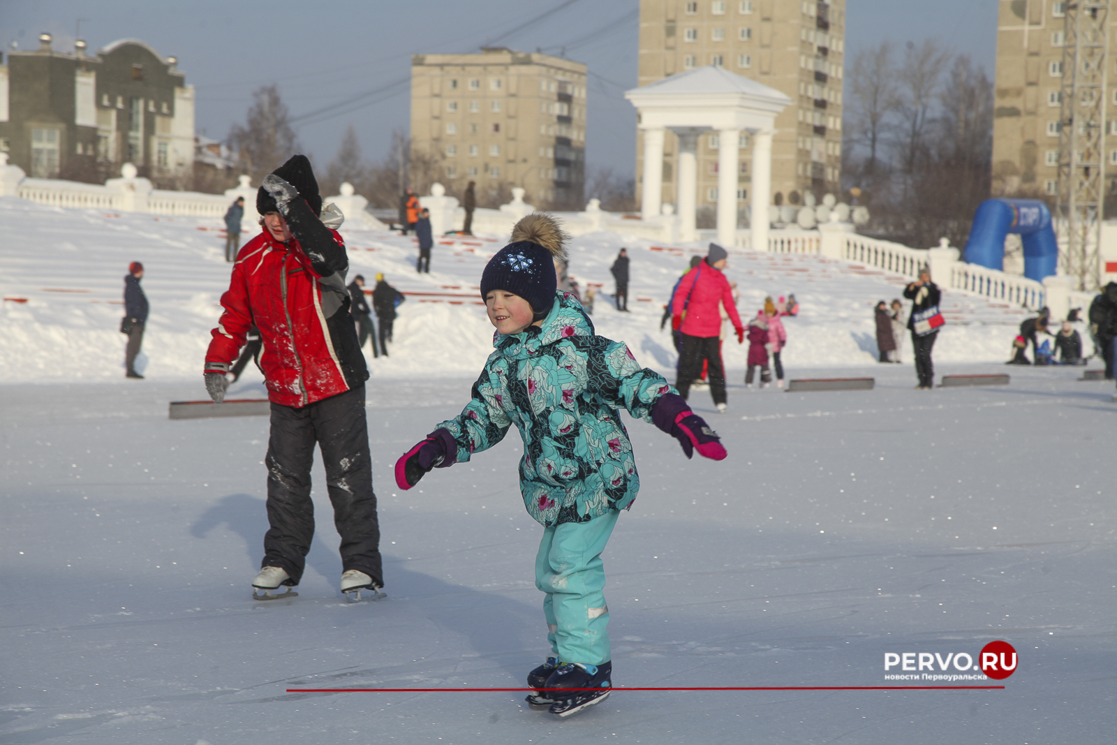 Лед надежды нашей собрал более тысячи жителей Первоуральска