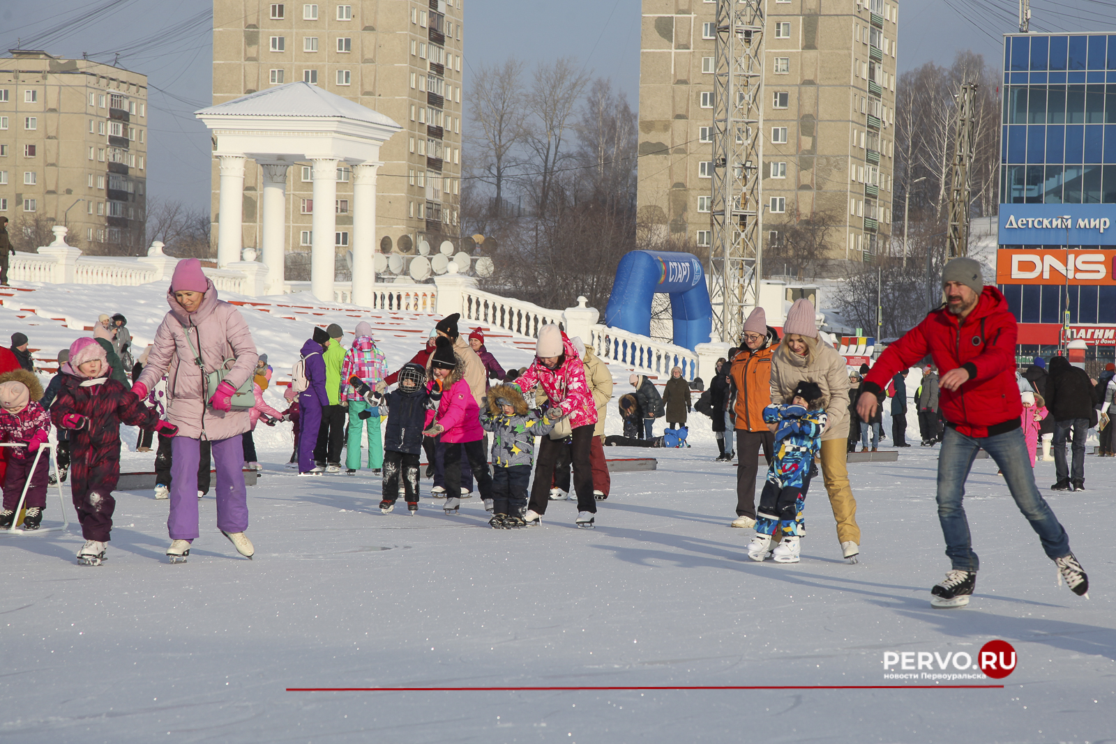 Лед надежды нашей собрал более тысячи жителей Первоуральска