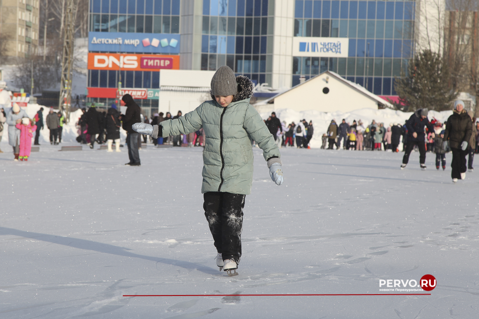 Лед надежды нашей собрал более тысячи жителей Первоуральска
