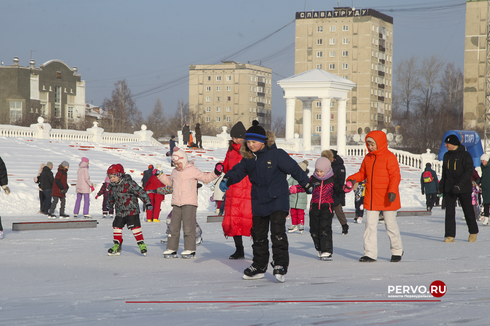 Лед надежды нашей собрал более тысячи жителей Первоуральска