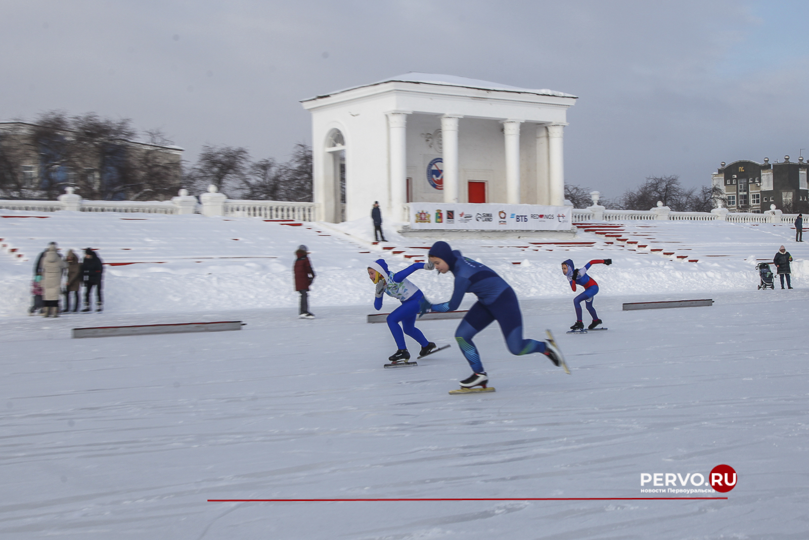 Лед надежды нашей собрал более тысячи жителей Первоуральска