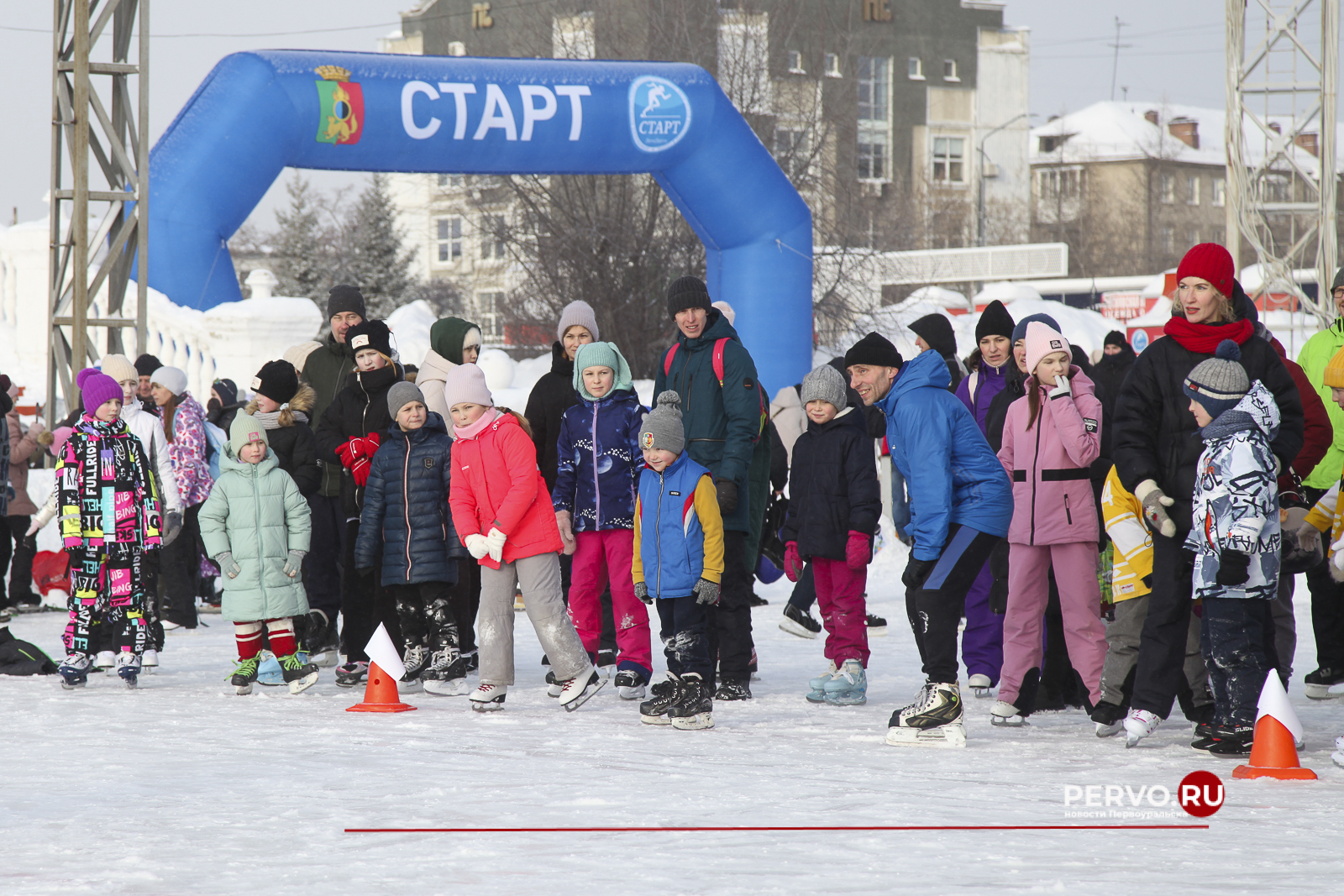 Лед надежды нашей собрал более тысячи жителей Первоуральска