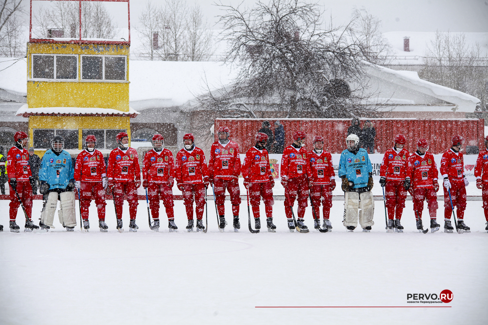 СКА-Уральский Трубник в Первоуральске сыграл в ничью 5:5 Мурманом
