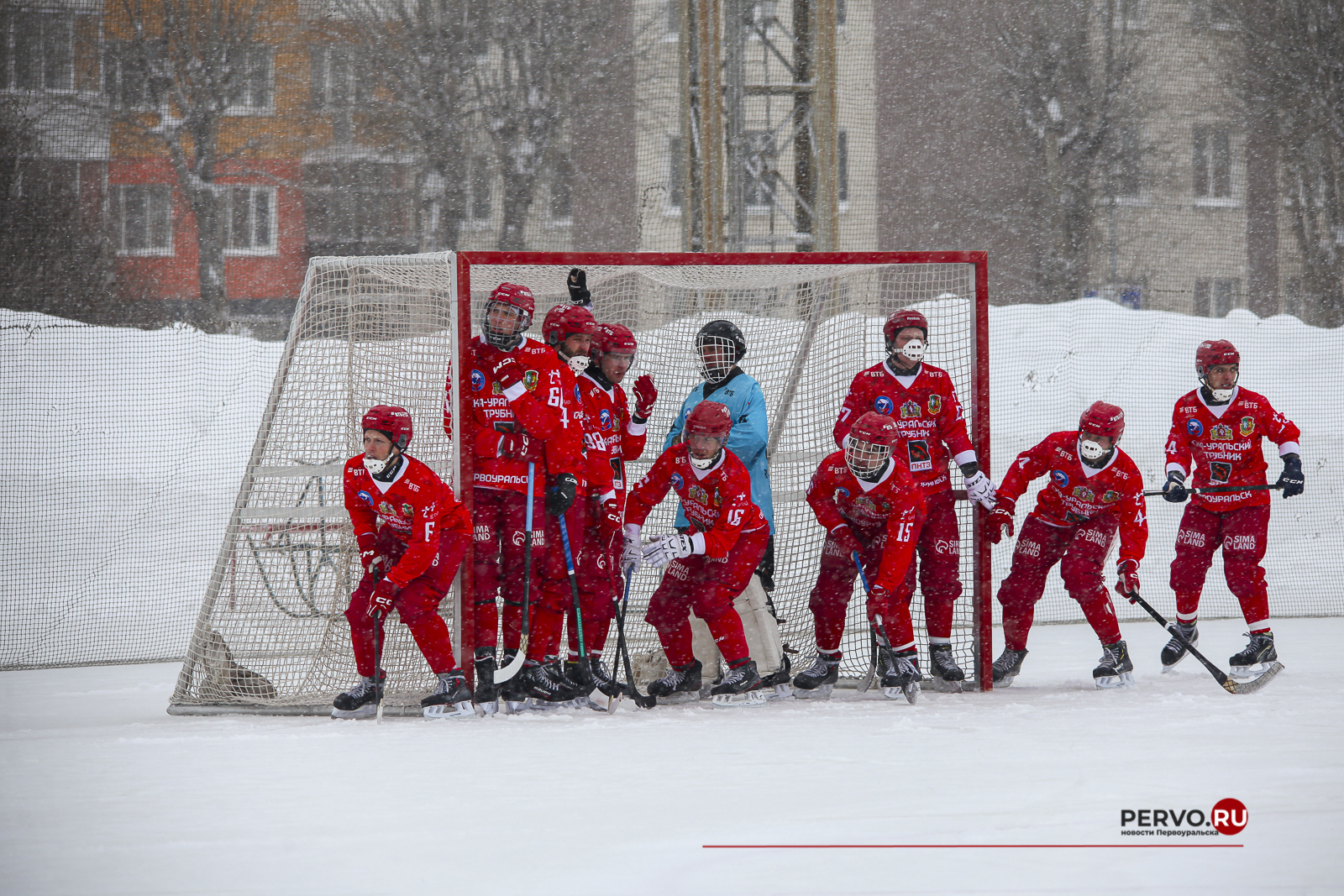 СКА-Уральский Трубник в Первоуральске сыграл в ничью 5:5 Мурманом