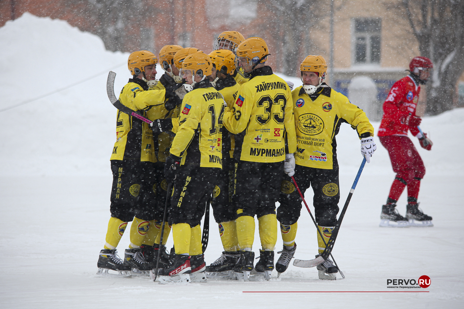 СКА-Уральский Трубник в Первоуральске сыграл в ничью 5:5 Мурманом