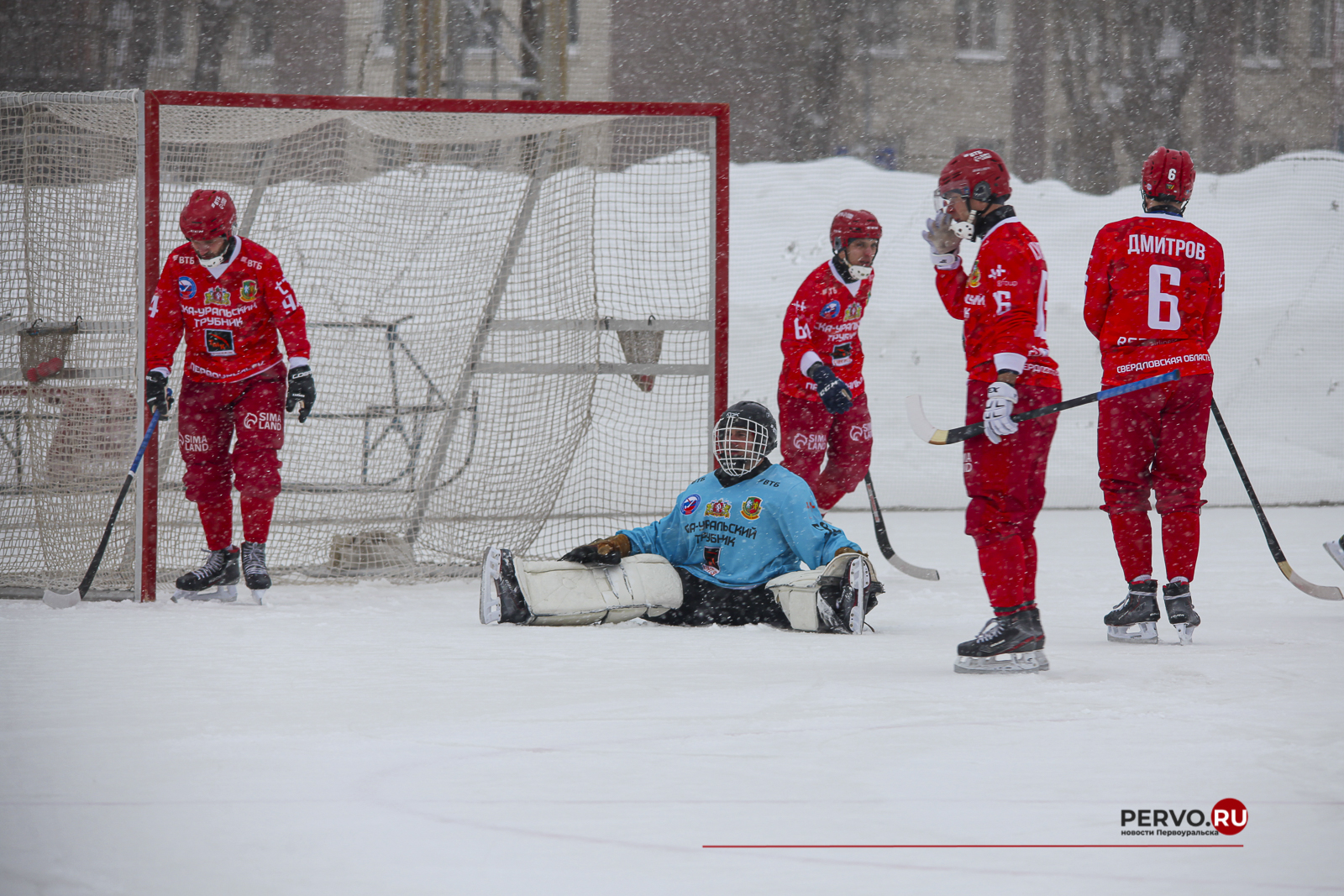 СКА-Уральский Трубник в Первоуральске сыграл в ничью 5:5 Мурманом