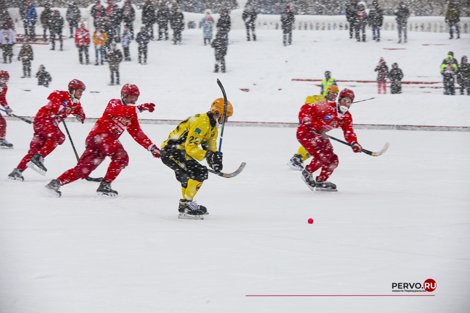 СКА-Уральский Трубник в Первоуральске сыграл в ничью 5:5 Мурманом