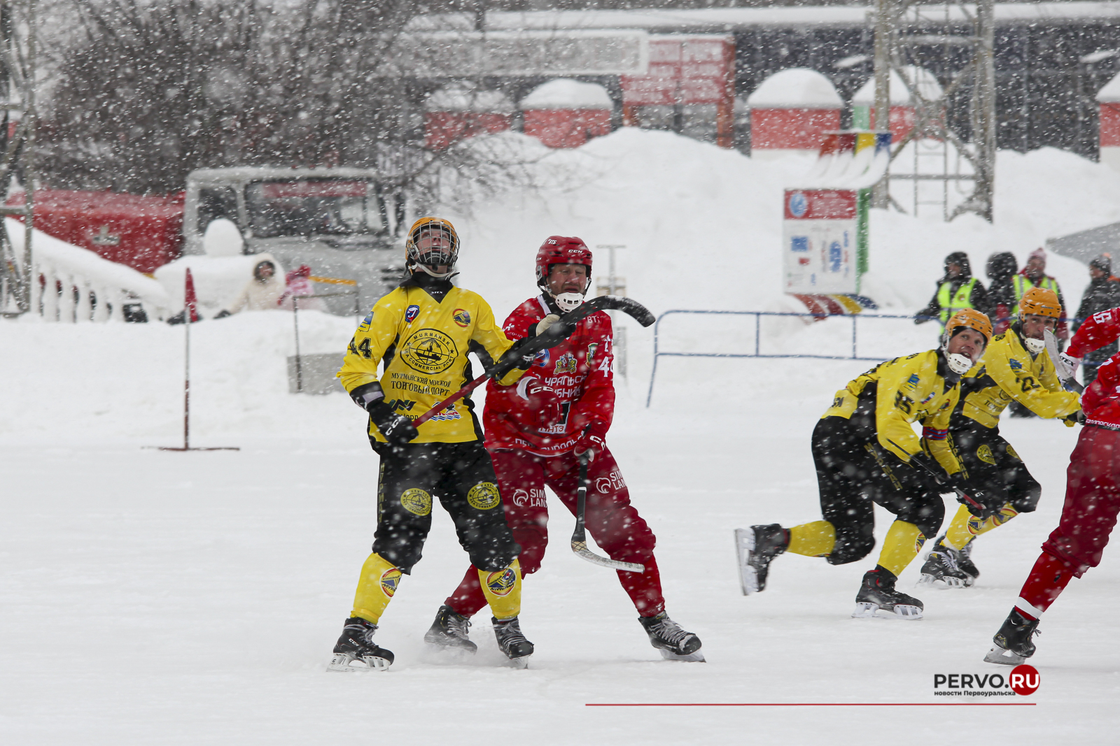 СКА-Уральский Трубник в Первоуральске сыграл в ничью 5:5 Мурманом