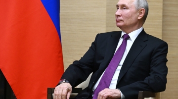 В Кремле обсуждают возможность интервью Путина американскому журналисту