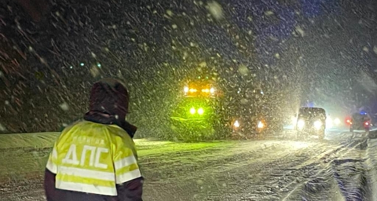 Спасатели предупредили первоуральцев о сильных снегопадах 13 февраля