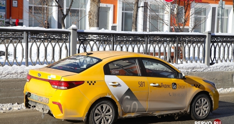 В городе растет востребованность водителей такси