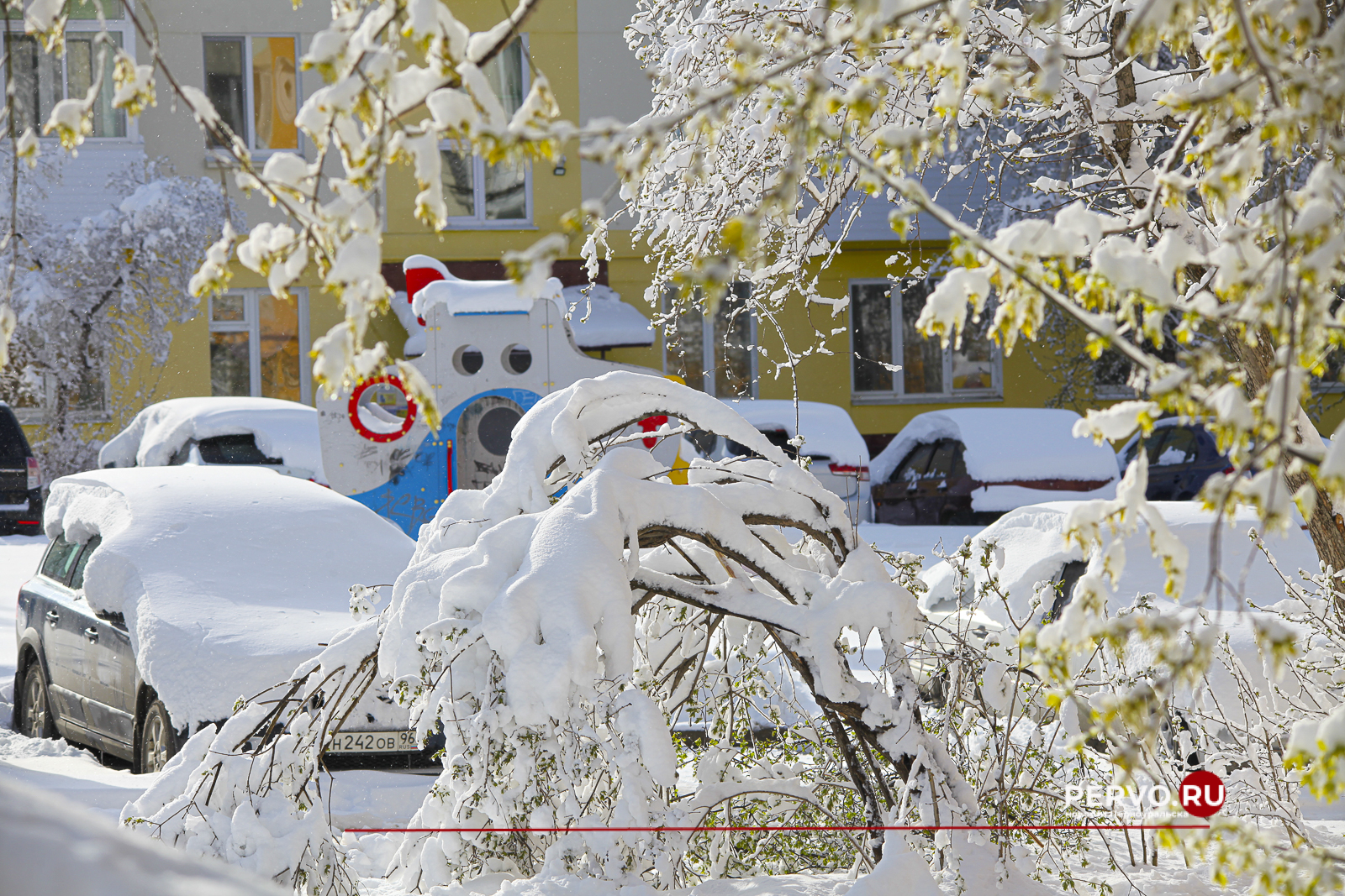 4 мая 2024 года. Снежный Первоуральск. Фотографии