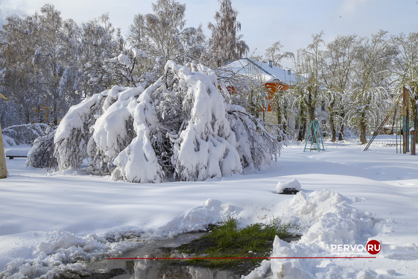 4 мая 2024 года. Снежный Первоуральск. Фотографии