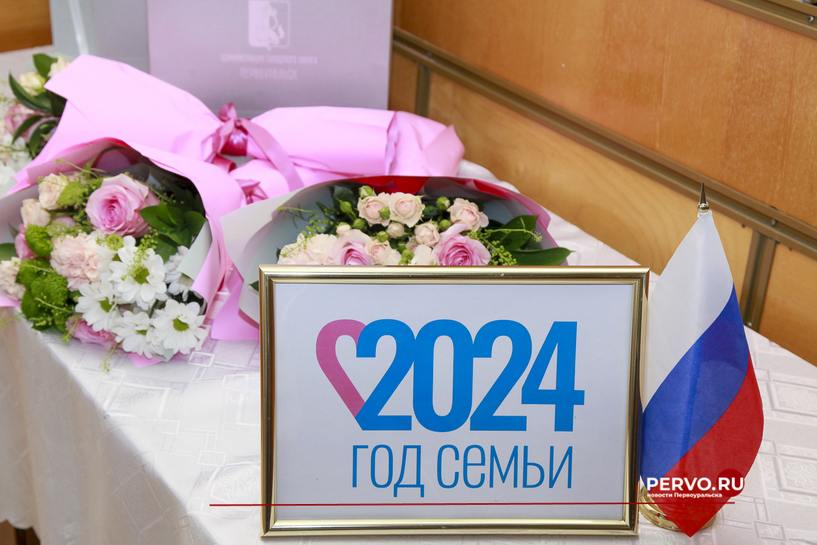 В перинатальном центре Первоуральска состоялась торжественная выписка новорожденных