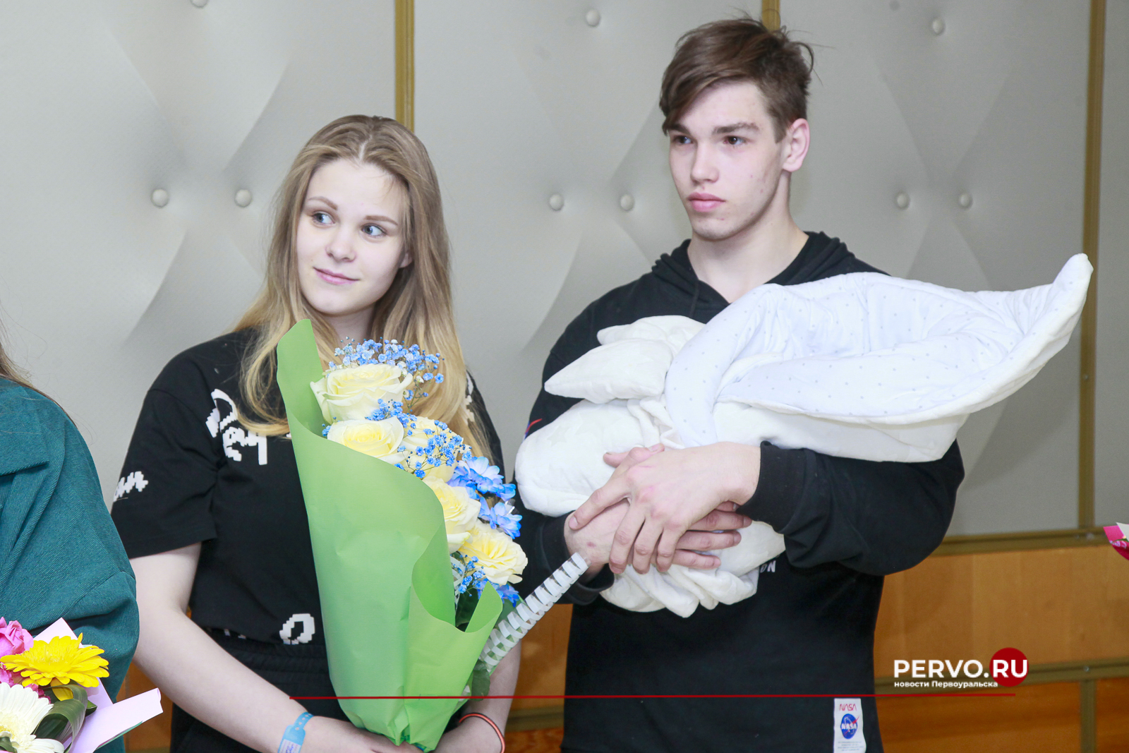 В перинатальном центре Первоуральска состоялась торжественная выписка новорожденных