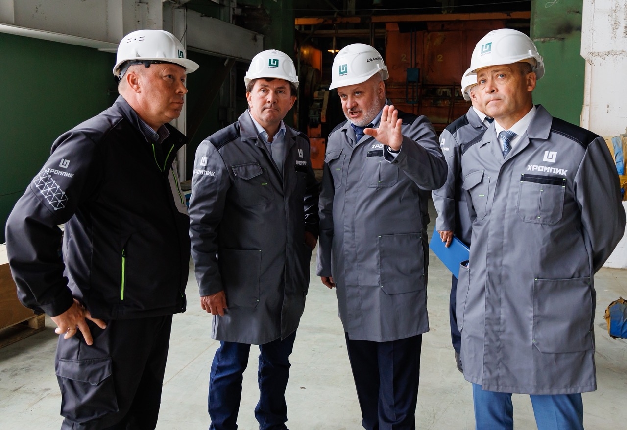 Ход реализации крупного инвестпроекта и кадровый потенциал Первоуральска оценил Алексей Шмыков