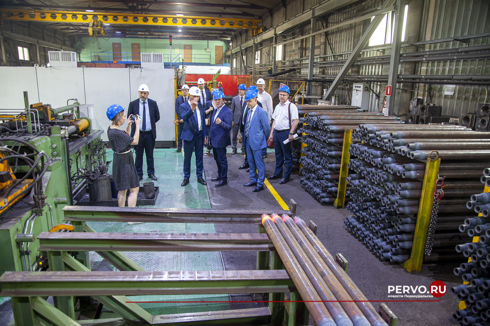 Ход реализации крупного инвестпроекта и кадровый потенциал Первоуральска оценил Алексей Шмыков