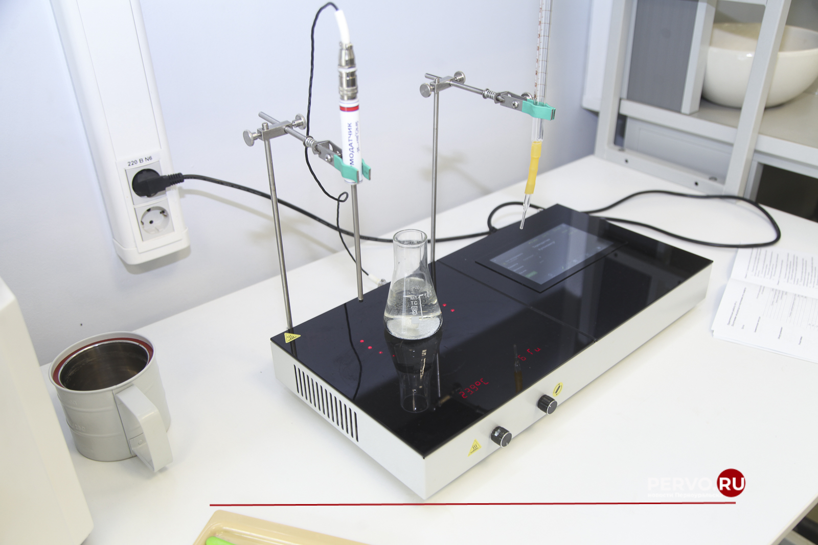Ход реализации крупного инвестпроекта и кадровый потенциал Первоуральска оценил Алексей Шмыков