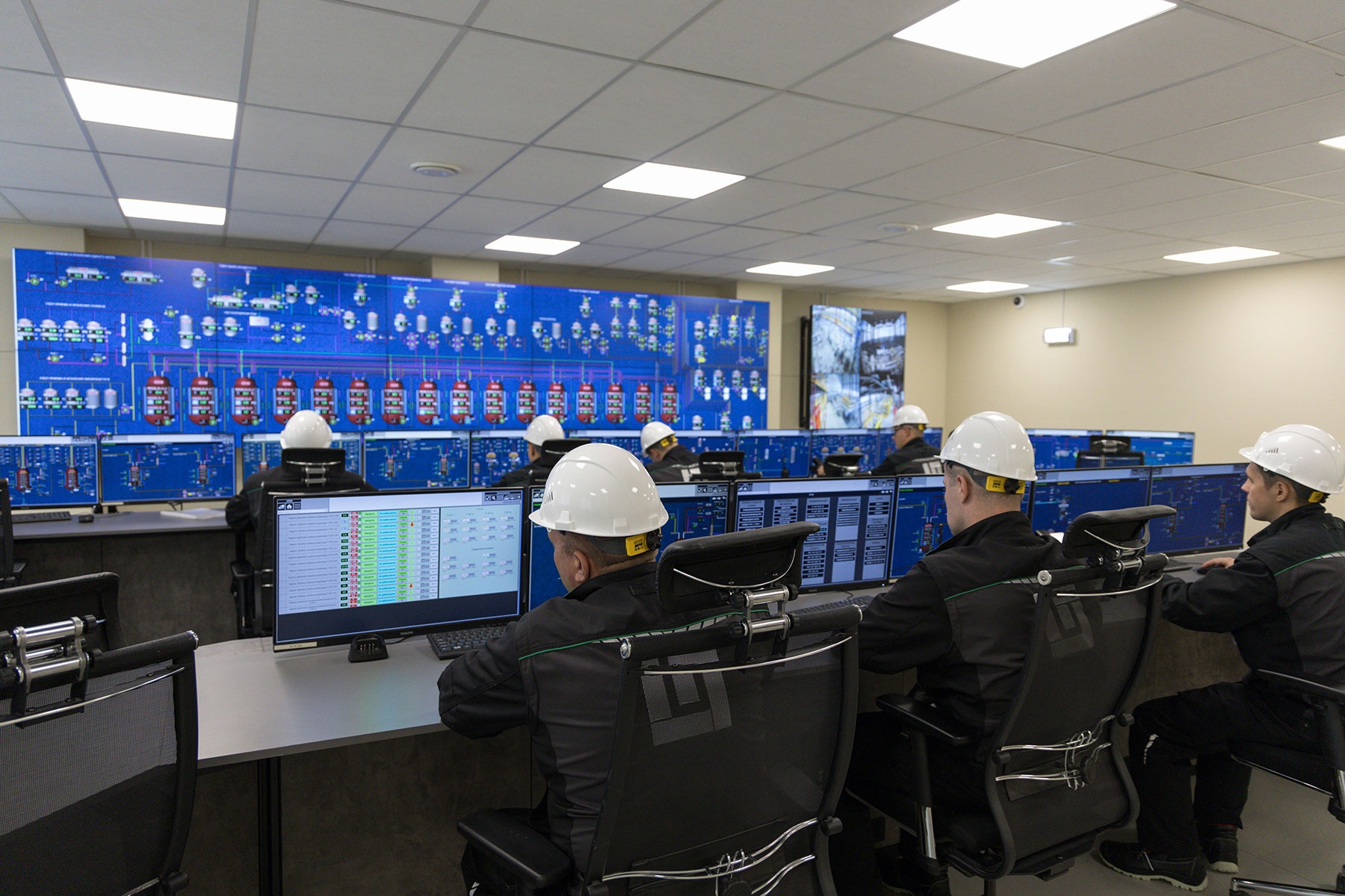 Уникальное в России производство по выпуску высокомолекулярных полимеров запустили на одном из заводов группы компаний «Полипласт»